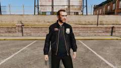 Куртка полицейского для GTA 4